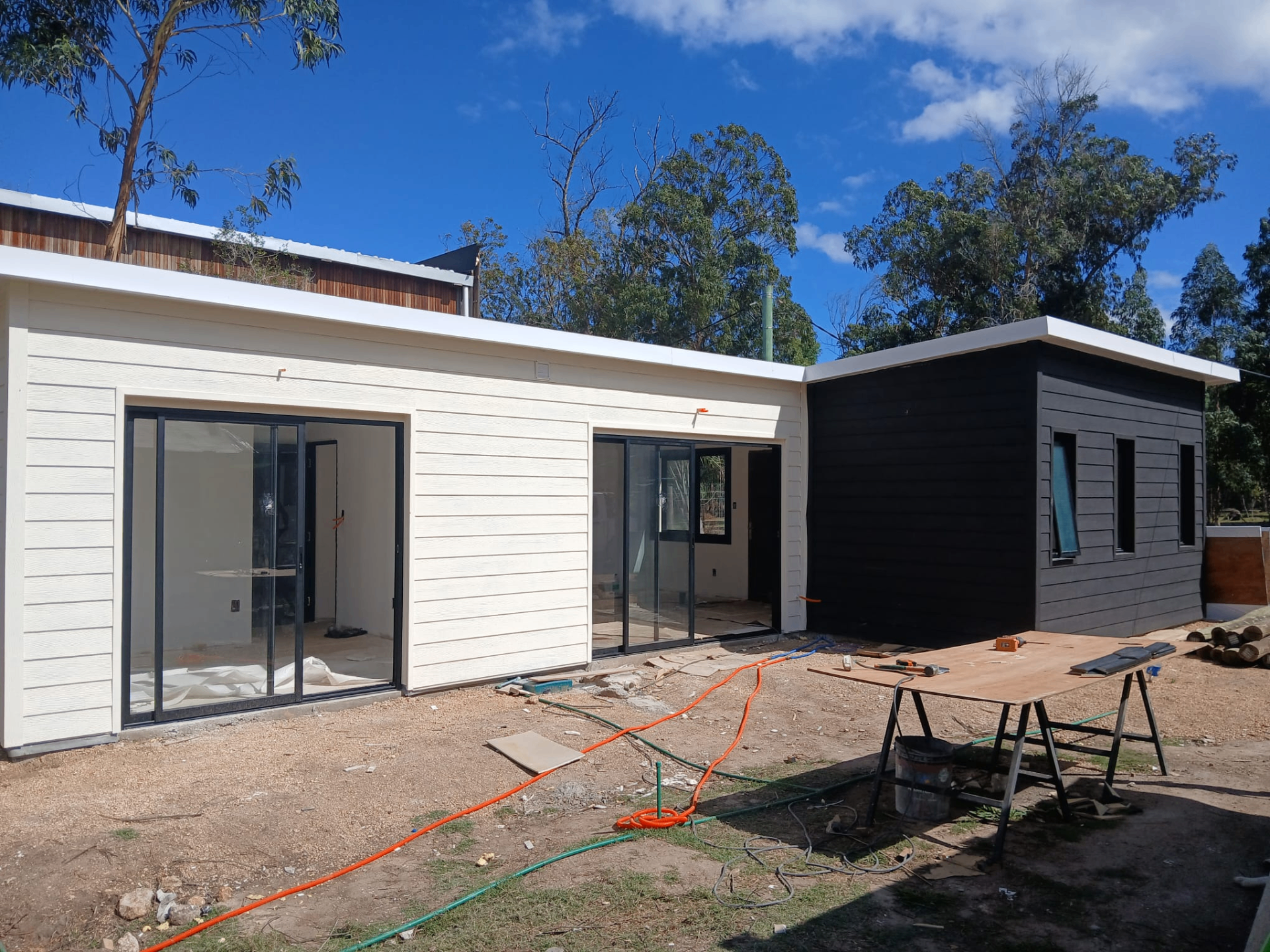 Vivienda en etapa final de terminación